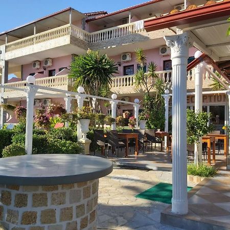 Flamingo Apartments Moraitika Corfu 外观 照片