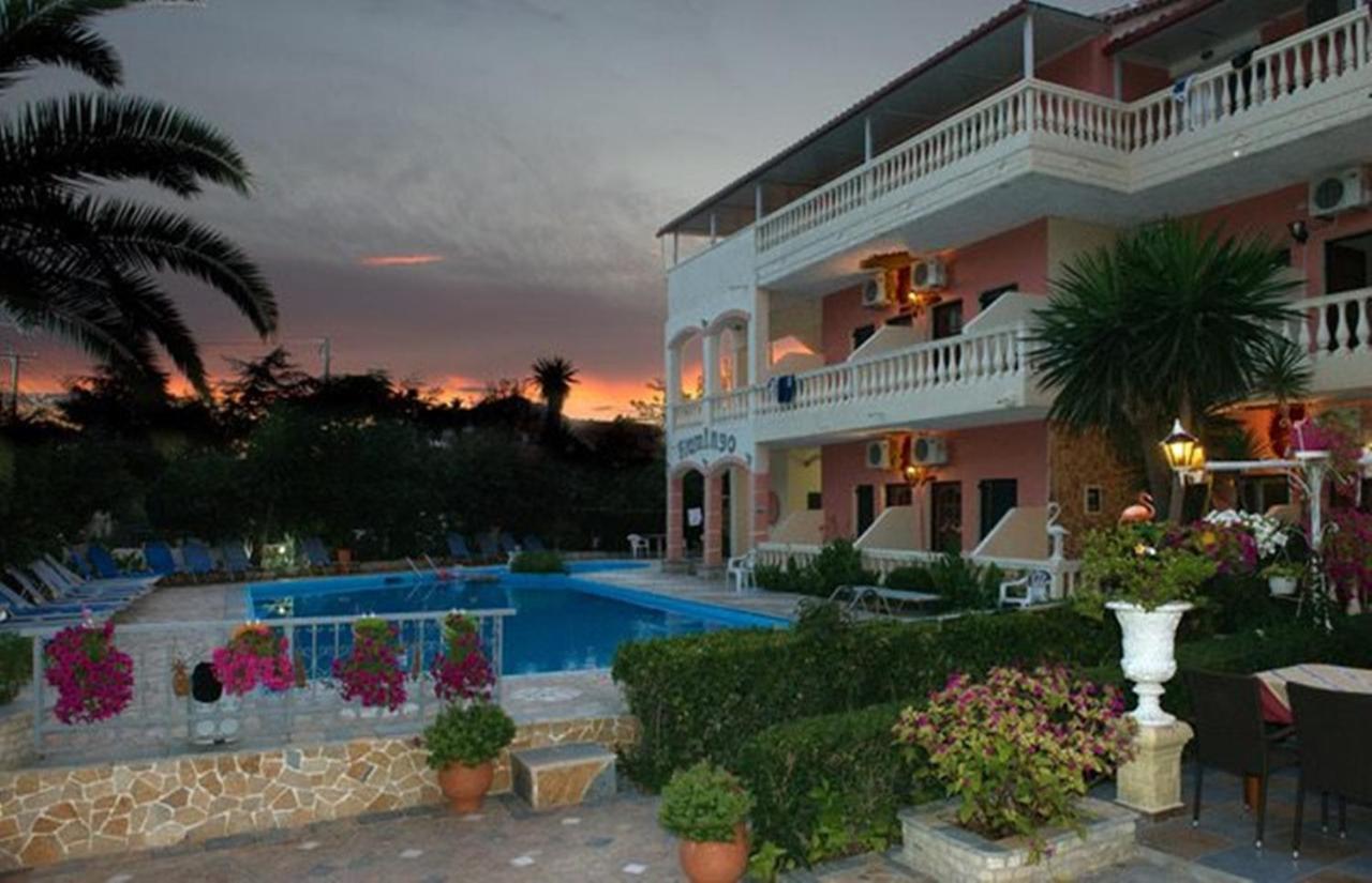 Flamingo Apartments Moraitika Corfu 外观 照片