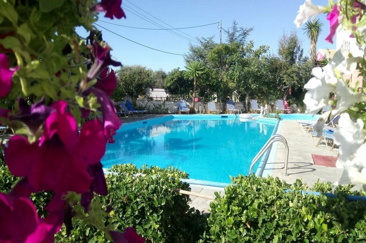 Flamingo Apartments Moraitika Corfu 外观 照片