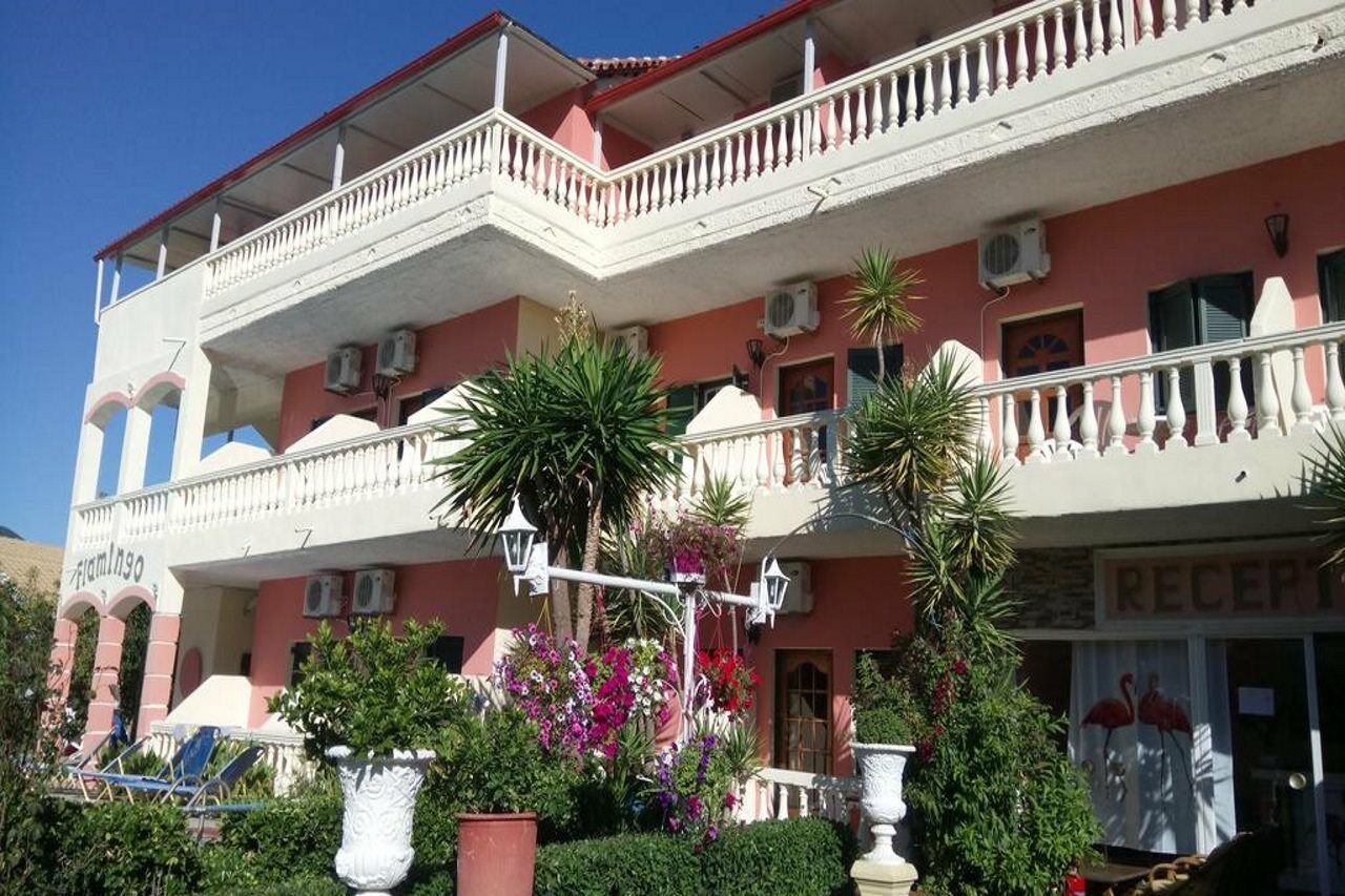 Flamingo Apartments Moraitika Corfu 外观 照片