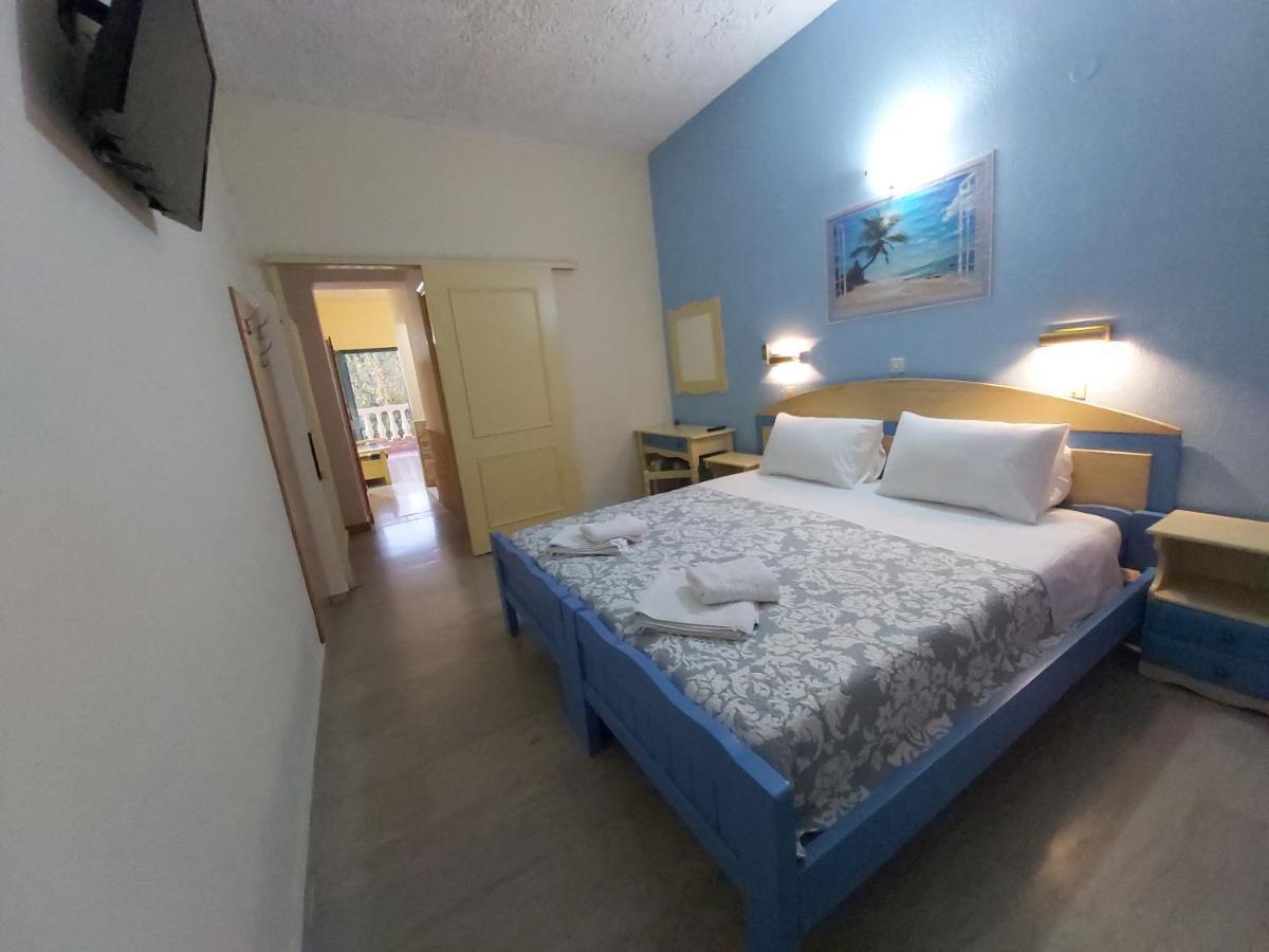Flamingo Apartments Moraitika Corfu 外观 照片
